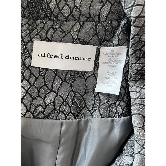 Alfred Dunner Silver Black Reptile Snake Print Embossed Metallic Jacket size 16 - Picture 6 of 6